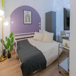 Modern Studios In The 10Th District