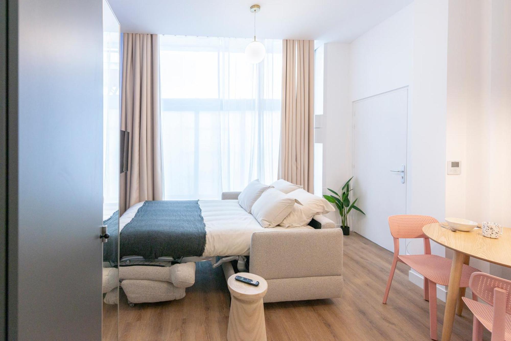 Modern In The 10th District Appartement